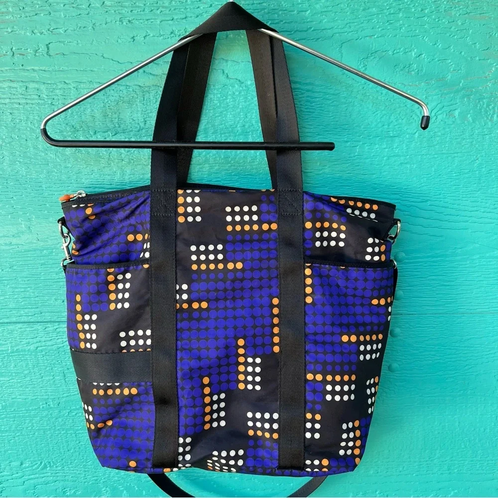 KIPLING TRAVEL LIGHTWEIGHT PURPLE POLKA DOTS LARGE TOTE BAG WITH CHARM